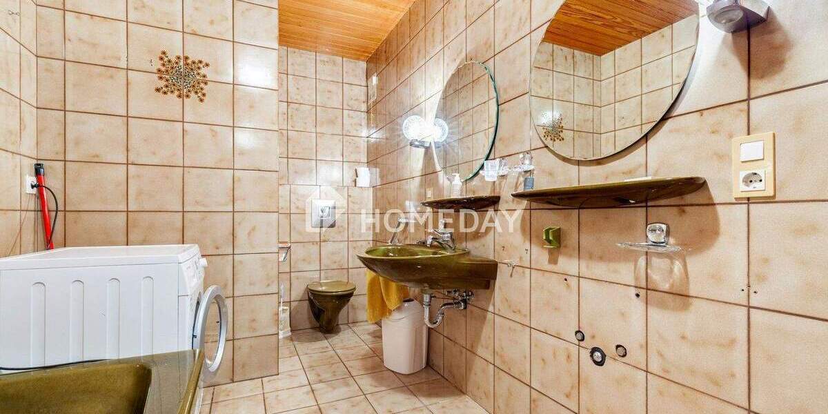 Mehrfamilienhaus, Wohnhaus Bamberg Gereuth - 7 Zimmer, 266 m&sup2;, 650.000&euro; | Angebot:25737534