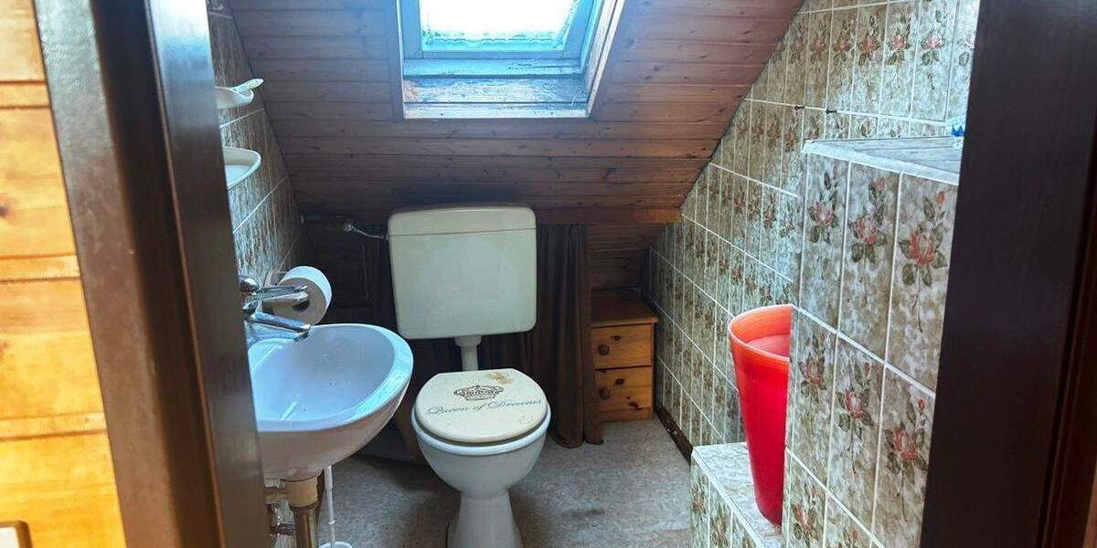 Doppelhaushälfte Ebelsbach - 4 Zimmer, 110 m&sup2;, 198.000&euro; | Angebot:25729024