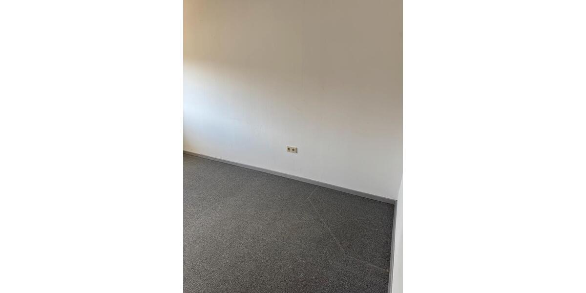 Etagenwohnung Ebelsbach - 3 Zimmer, 65 m&sup2;, 450&euro; | Angebot:25917494