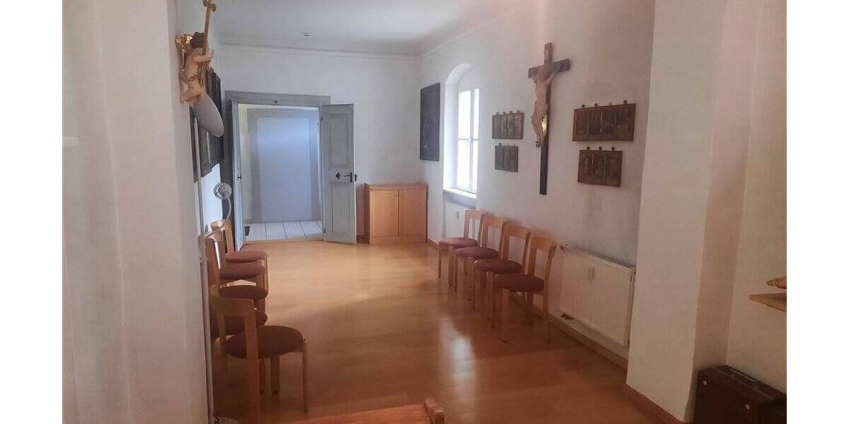 Mehrfamilienhaus, Wohnhaus Schlüsselfeld Aschbach - 9 Zimmer, 273 m&sup2;, 265.000&euro; | Angebot:25678474