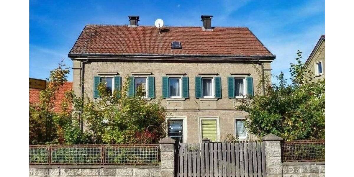 Mehrfamilienhaus, Wohnhaus Sand - 9 Zimmer, 275 m&sup2;, 275.000&euro; | Angebot:26930956
