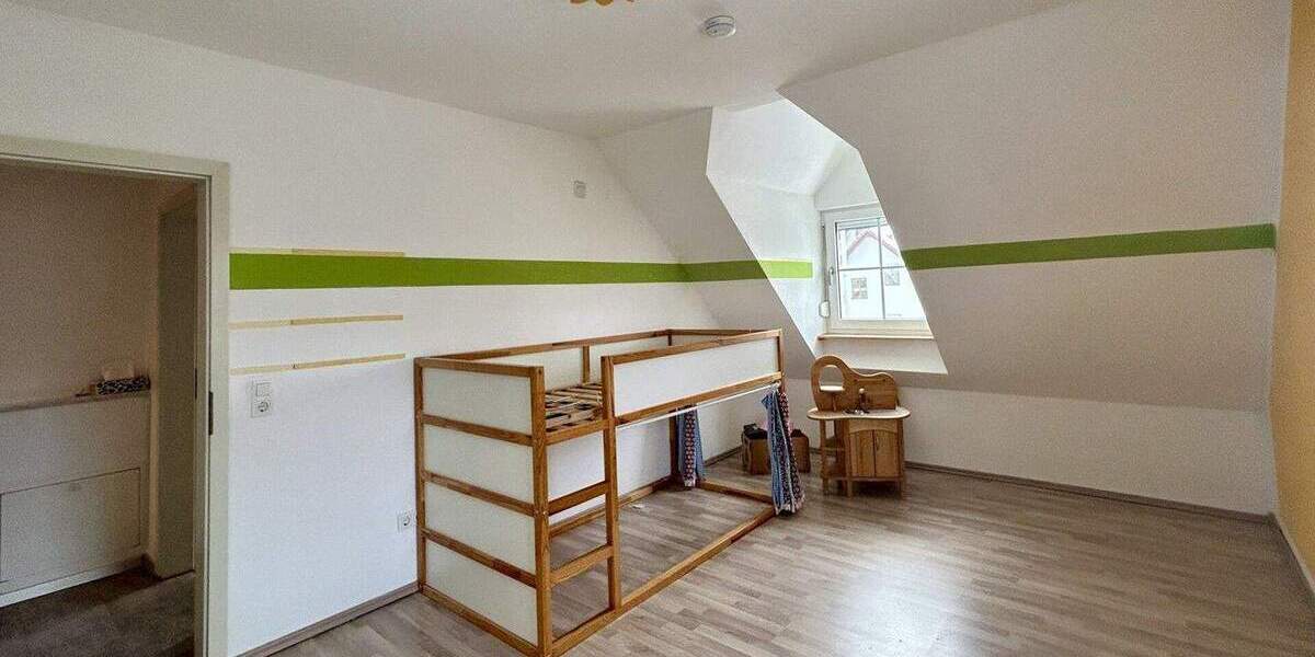 Doppelhaushälfte Pommersfelden - 5 Zimmer, 124 m&sup2;, 399.000&euro; | Angebot:25748958