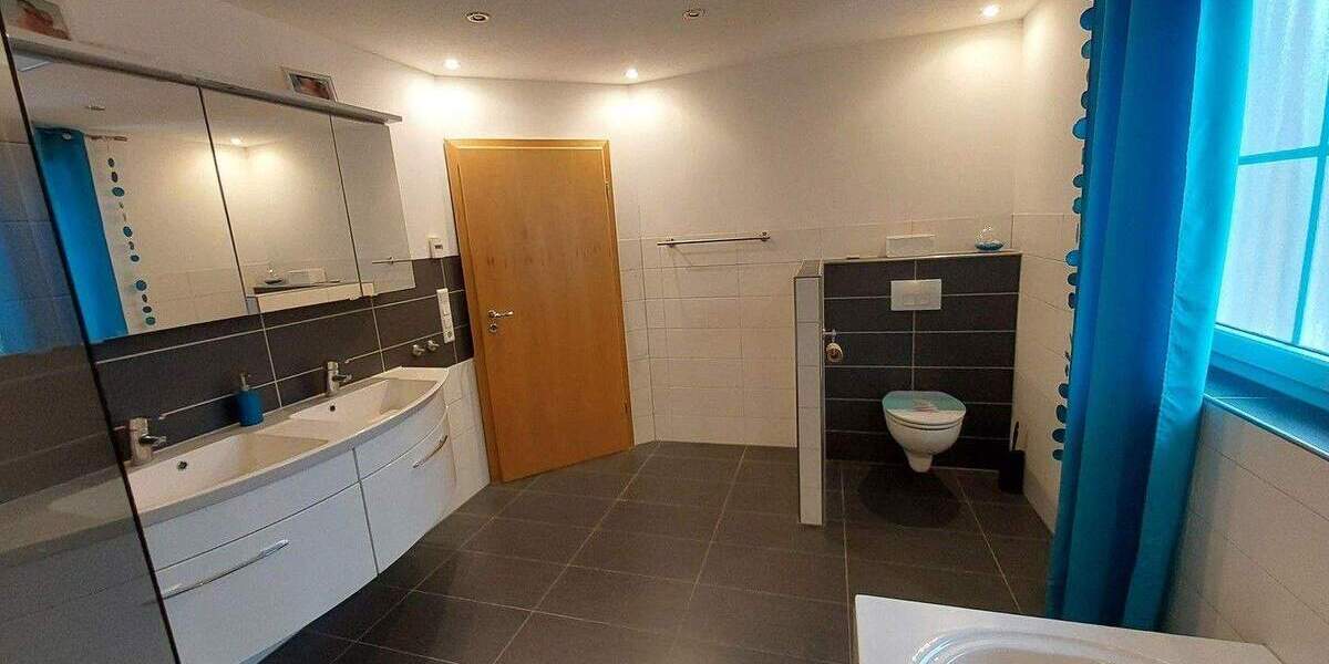 Einfamilienhaus Reckendorf Obermanndorf - 6 Zimmer, 179 m&sup2;, 585.000&euro; | Angebot:25760457